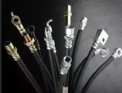 刹车感觉发软是怎么回事？刹车的几个常见故障！