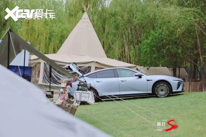 【驾春秋】B级市场的卷王之王，哪吒S增程版实力演绎2023最强增程轿跑