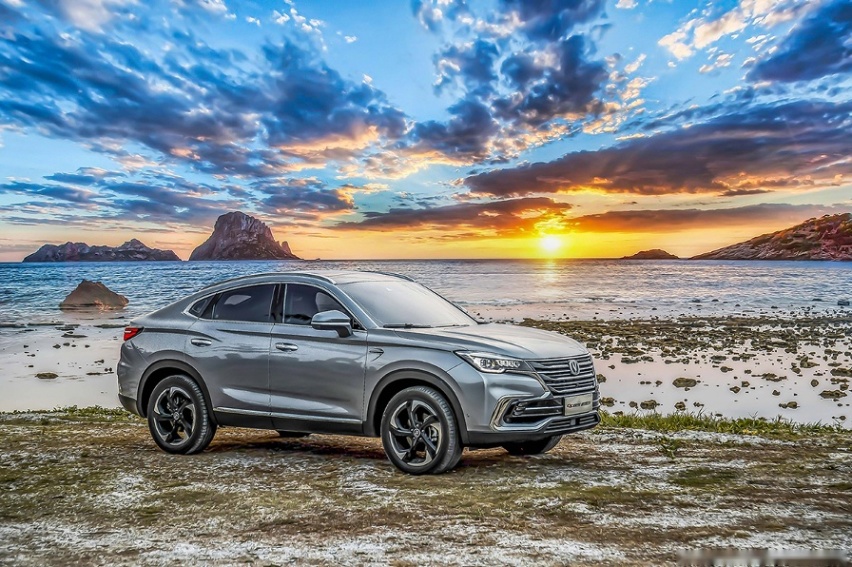 自主Coupe 车型“大轰趴”，为何头部大佬都热衷轿跑SUV