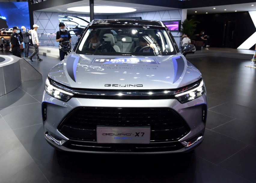 北汽要是认真造车，还是能像模像样的，X7 PHEV要18万起