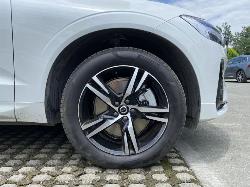 搭48V轻混，终端优惠大，沃尔沃XC60和路虎发现运动，谁更好？