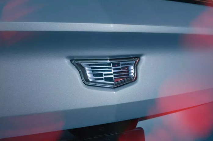 最大续航724km 全尺寸纯电SUV 凯雷德Escalade IQ 亮