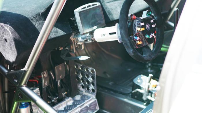 MG Live创办70年，来上海F1赛道，中国车主大呼过瘾