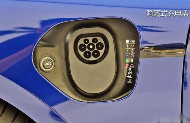 放弃特斯拉！保时捷首款纯电动跑车，2.8s破百，内饰4块大屏