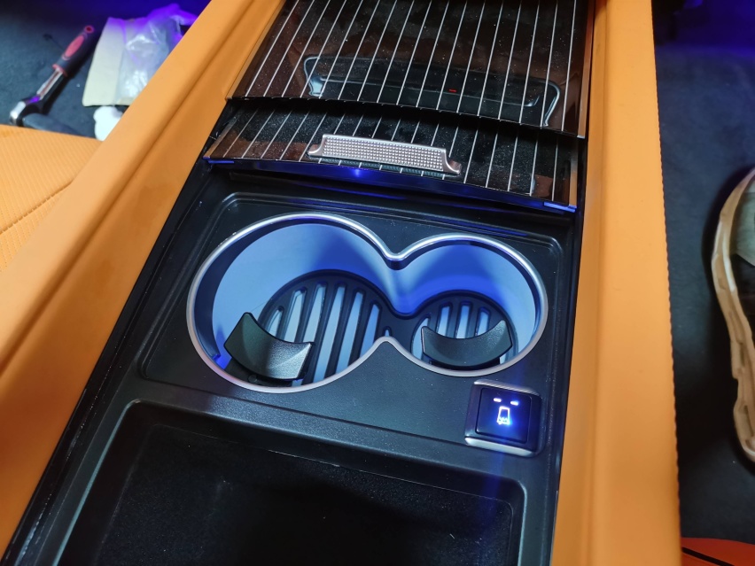22款奔驰GLS450升级迈巴赫GLS600七座改四座、爱马仕橙