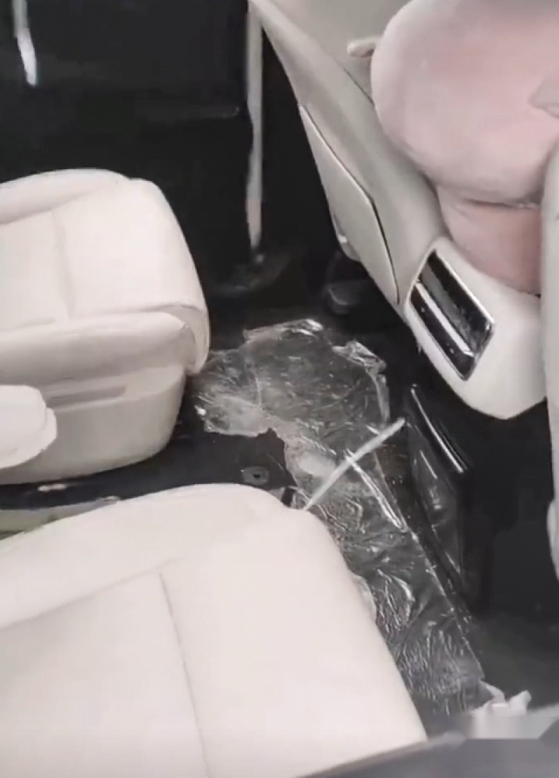 理想L8就长这样！想买理想ONE的且慢
