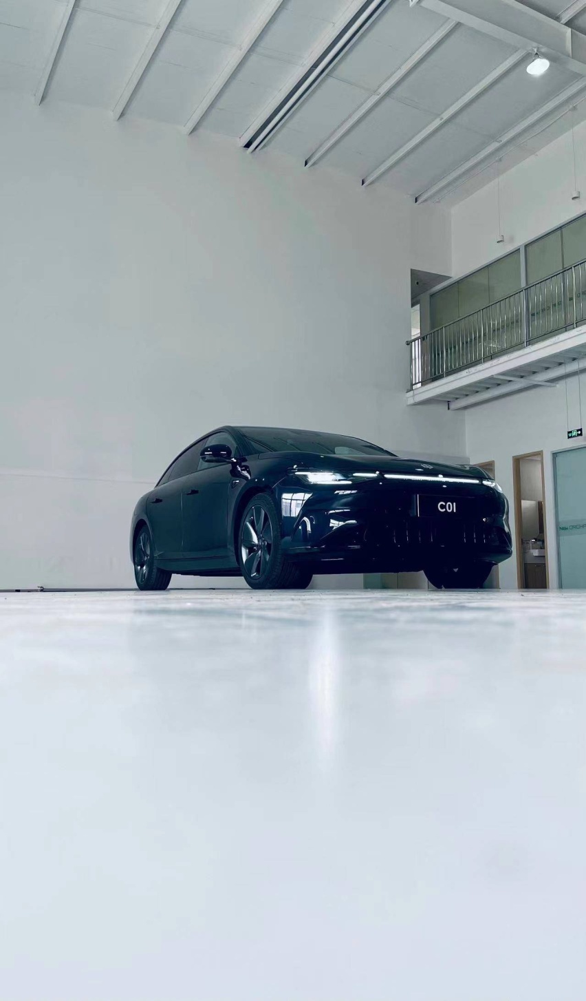 C位出道，零跑C01展现硬核实力丨新车