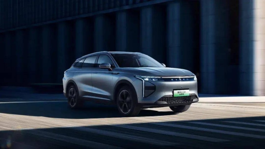 20万元入手中型插混电四驱SUV，瑶光C-DM要豪华四驱平权