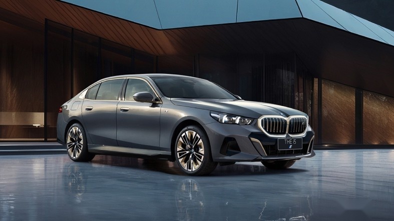 BMW开启在中国的超充时代，大功率充电桩最高支持600千瓦充电功率