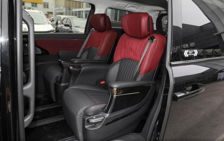奶爸车新物种？家用7座插混MPV，传祺E9、腾势D9谁更好