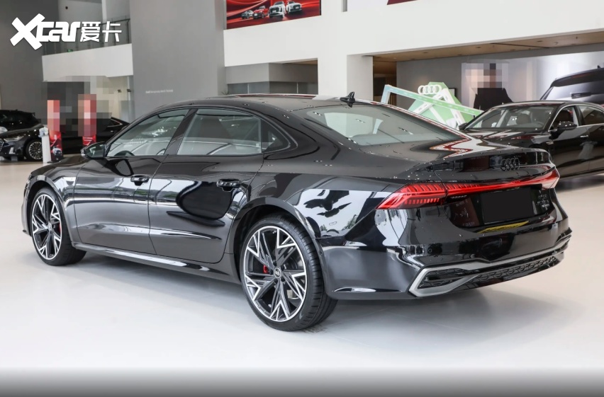 售价41.87万元起，2026款奥迪A7L上市，提供2.0T/3.0T