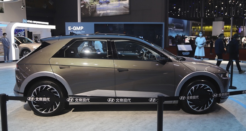 上海车展：复古科技，才是新潮流？ 实拍现代IONIQ艾尼氪5