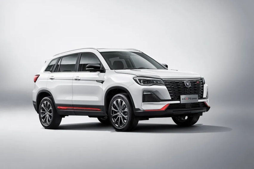 长安CS75新车型，1.5T爆300N·m，买哈弗H6的会选它吗
