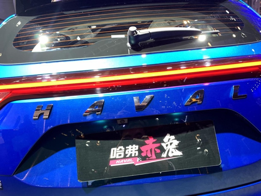 年轻人的又一新选择，实拍解析哈弗赤兔，破百仅需7.7s