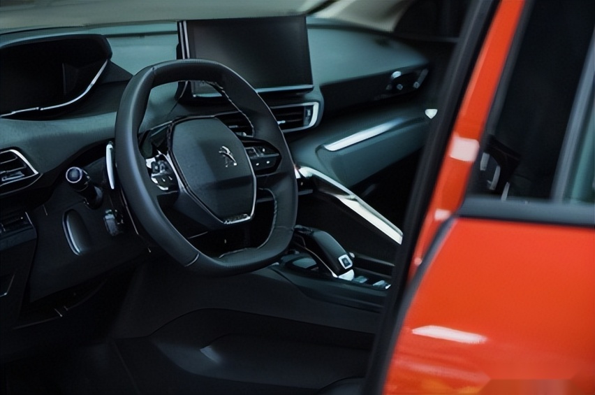 年轻人的第一台操控型SUV，为什么一定是全新4008炫夜版
