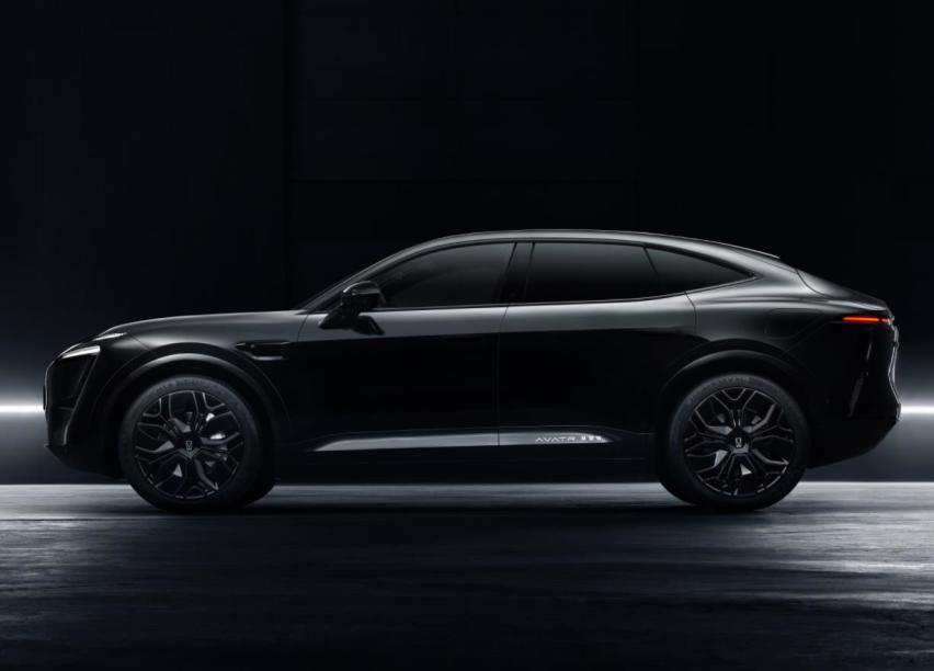 这款情感智能电动SUV，全球限量500台