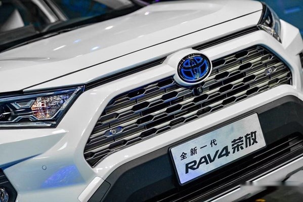 爆款降临：一汽丰田全新RAV4荣放在长春下线