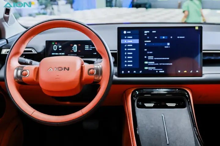揭秘第二代AION V车门创新设计，八大科技亮点共筑未来出行新传奇