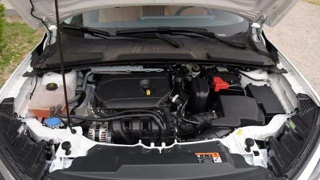 新款福特福睿斯开启预售，钻石版10.58万元