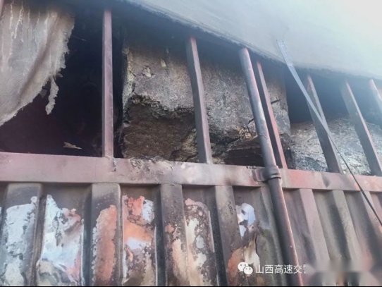 严禁货车违法运输危险品，否则严惩不贷