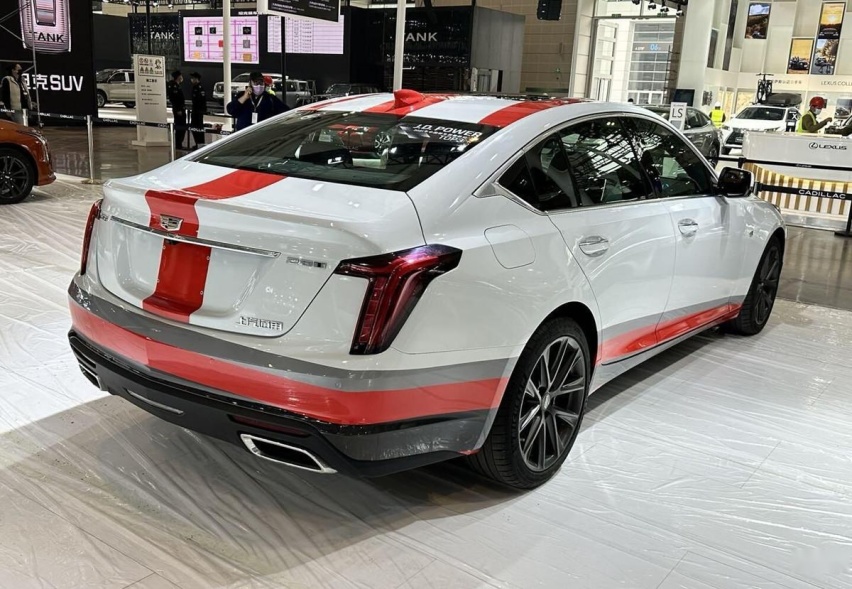 凯迪拉克CT5“战神”特别版亮相，新增车身彩绘，搭载2.0T+10AT