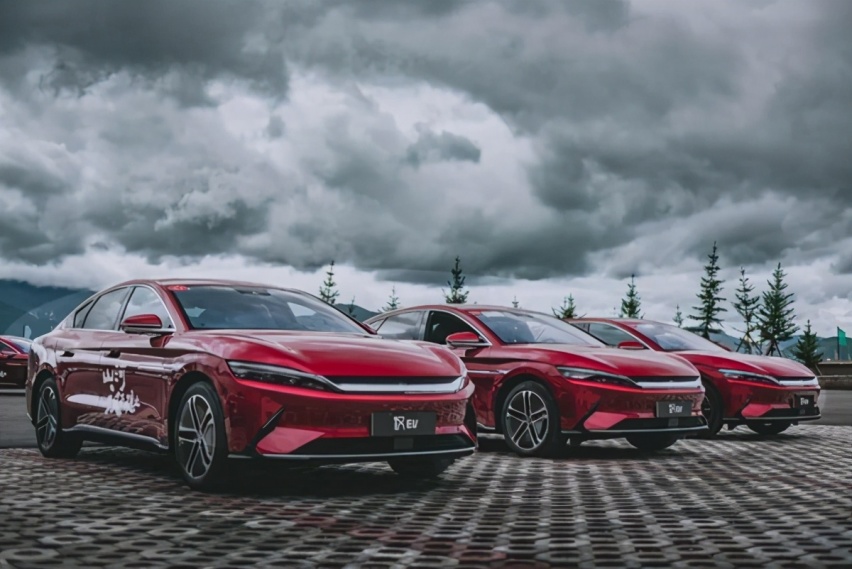 极氪001、比亚迪汉EV、极狐阿尔法S，加速飞快老司机才能驾控