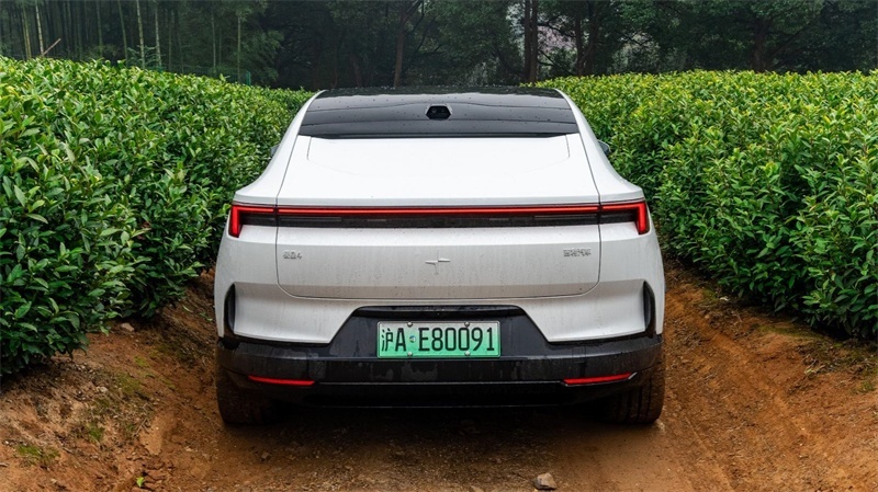 极星Polestar4：兼顾纯粹与实用