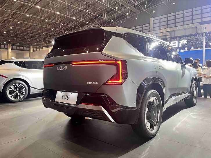2023海口国际车展：EV6上市、EV5预售，起亚电动化转型迈上新征程