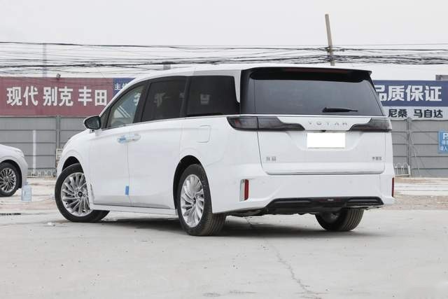 一家五口出游，建议开大尺寸MPV，不妨看看这三款，安全还舒适