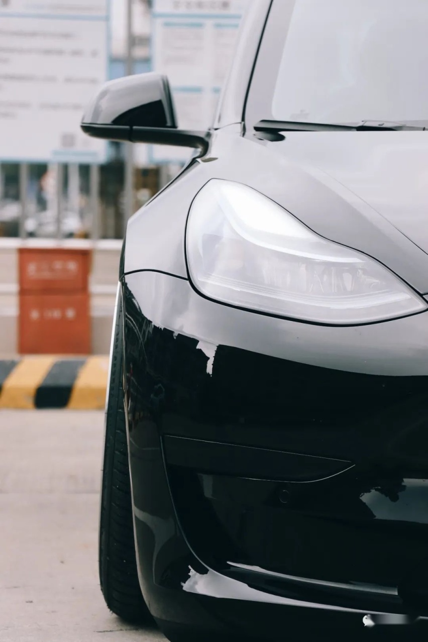 购入特斯拉Model 3玩姿态改装，只因油价涨了两毛钱