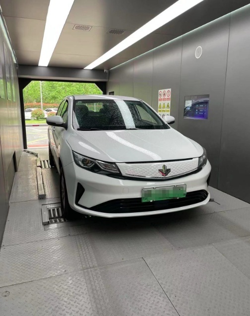 8万的换电车来了！睿蓝B+C端多元产品矩阵，蔚来慌了？