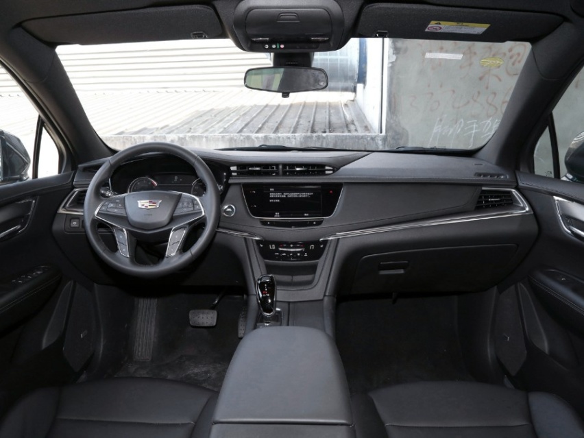 凯迪拉克XT5与奔驰GLC，谁在豪华SUV市场掌握话语权