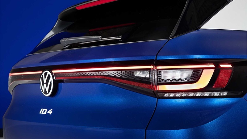 2021-volkswagen-id.4-exterior-taillights.jpg