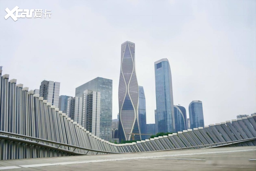 新能源汽车看极氪,杭州地标建筑看极氪大厦