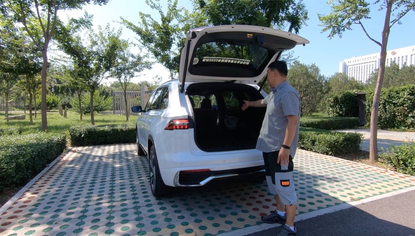 沃尔沃背后站台 星越L前台唱戏 这款低于15万元的“XC60” 能买吗