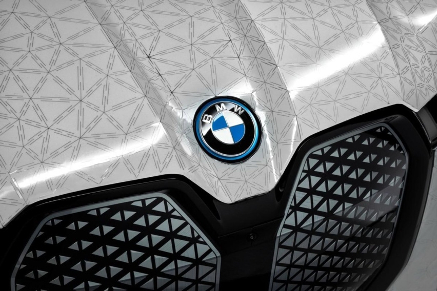 新技术｜从会变色的BMW iX Flow，看宝马最新数字化成果