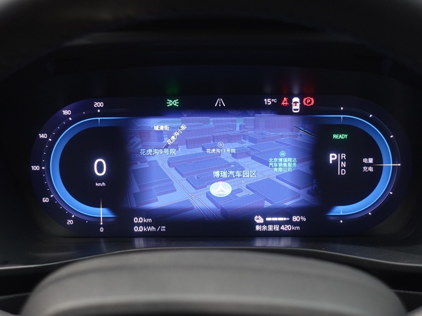 20万级豪华品牌纯电SUV，它很有性价比，探店沃尔沃XC40纯电版