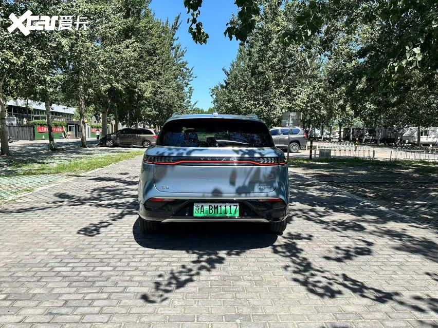 一台刷新观感的豪华suv 体验岚图free-爱卡汽车爱咖号