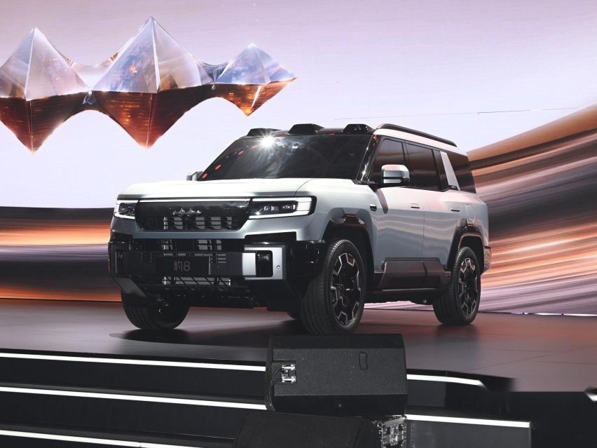 豹3/豹8/豹9齐亮相 方程豹三款新车发布 大型SUV/跑车全都有