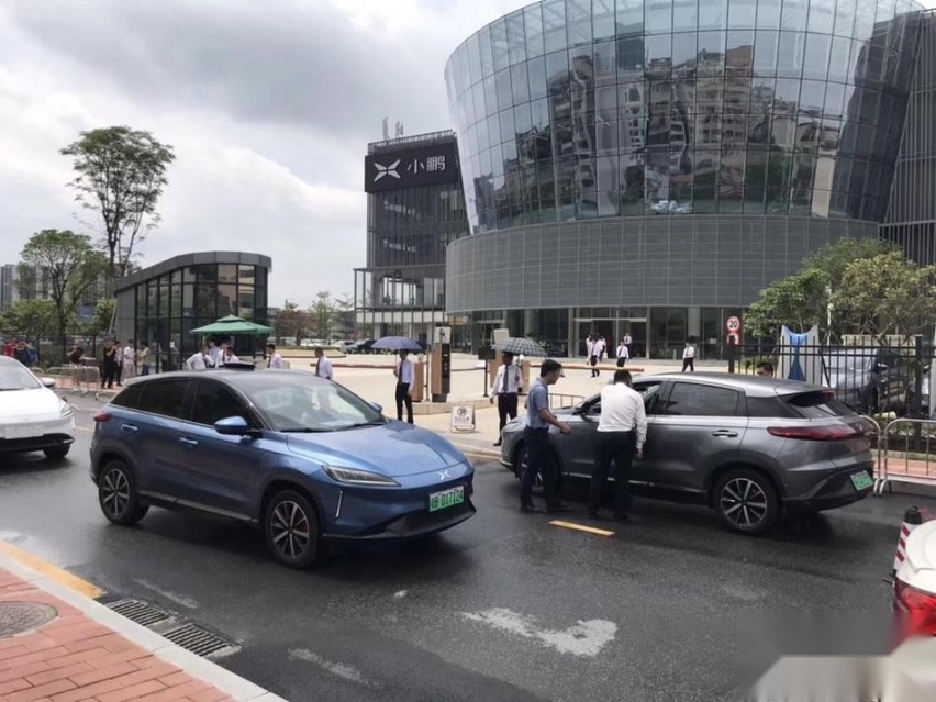 买新能源车，老车主难道不应该习惯背刺？