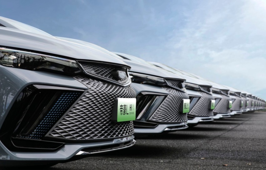 亏电油耗3.8L 、加速6.9秒的帝豪L雷神Hi·X开始交付了
