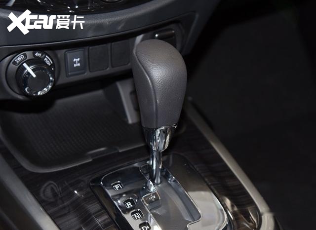 它被网友称为“小途乐”，配2.5把锁、双叉臂悬架，20万出头