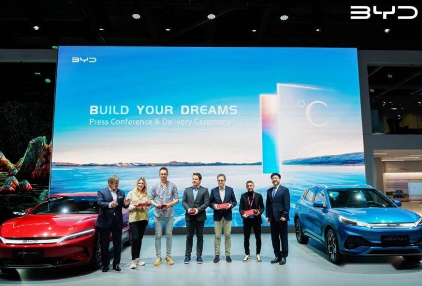 中国汽车品牌集体出海，比亚迪有何不同？