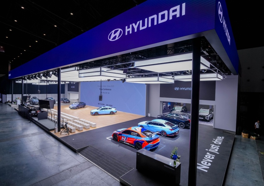 预售25.98万元起，可玩性很强的韩国小钢炮，全新Elantra N