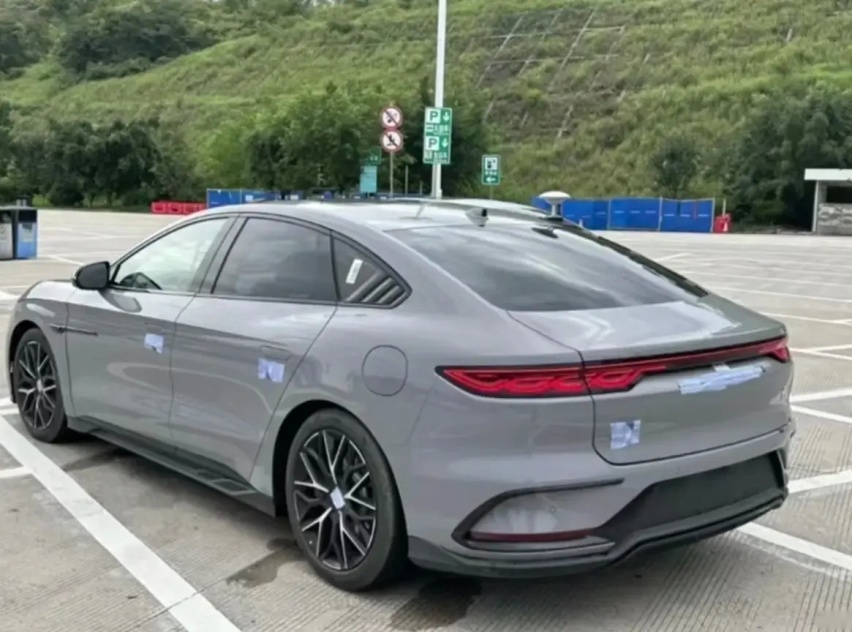 2025款比亚迪汉DM-i/EV现身，增配激光雷达，更新DM 5.0技