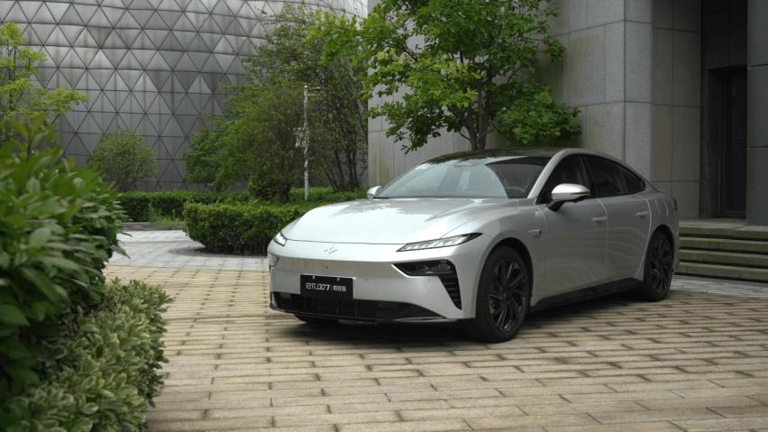 15万级中大型增程轿车，每个定语都是零跑全新C01的优势
