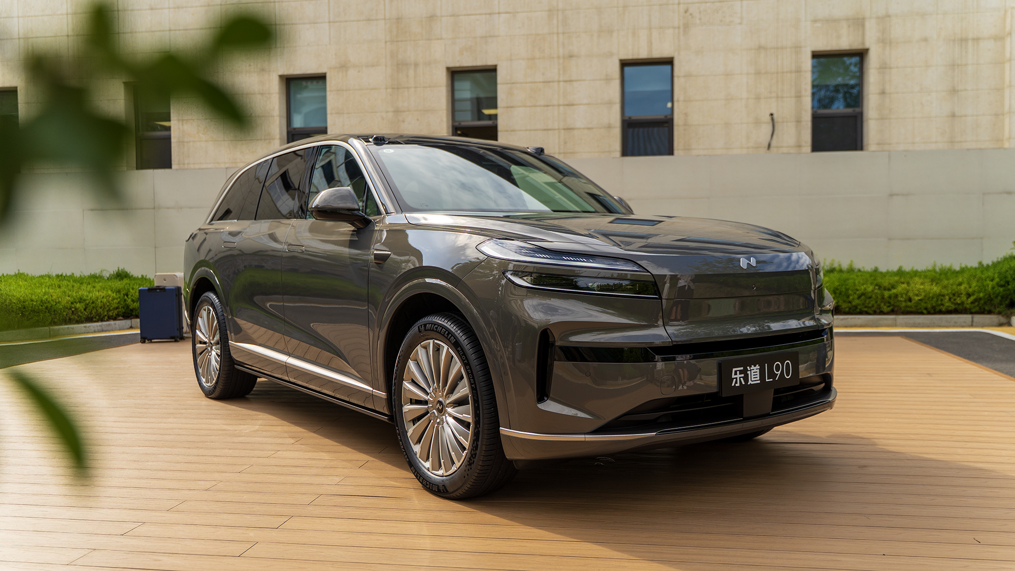 纯电大型SUV，它没对手了？