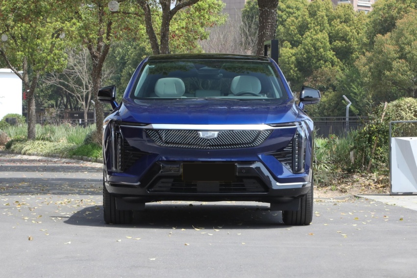 中型SUV，外观内饰很精致，凯迪拉克IQ傲歌将上市
