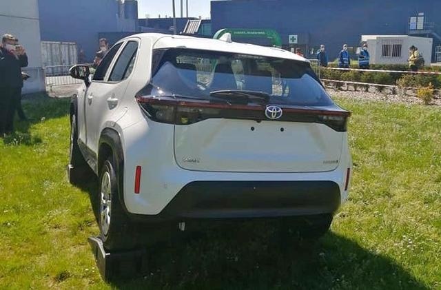 国内最便宜丰田车？ 丰田YARiS CROSS实车效果袖珍