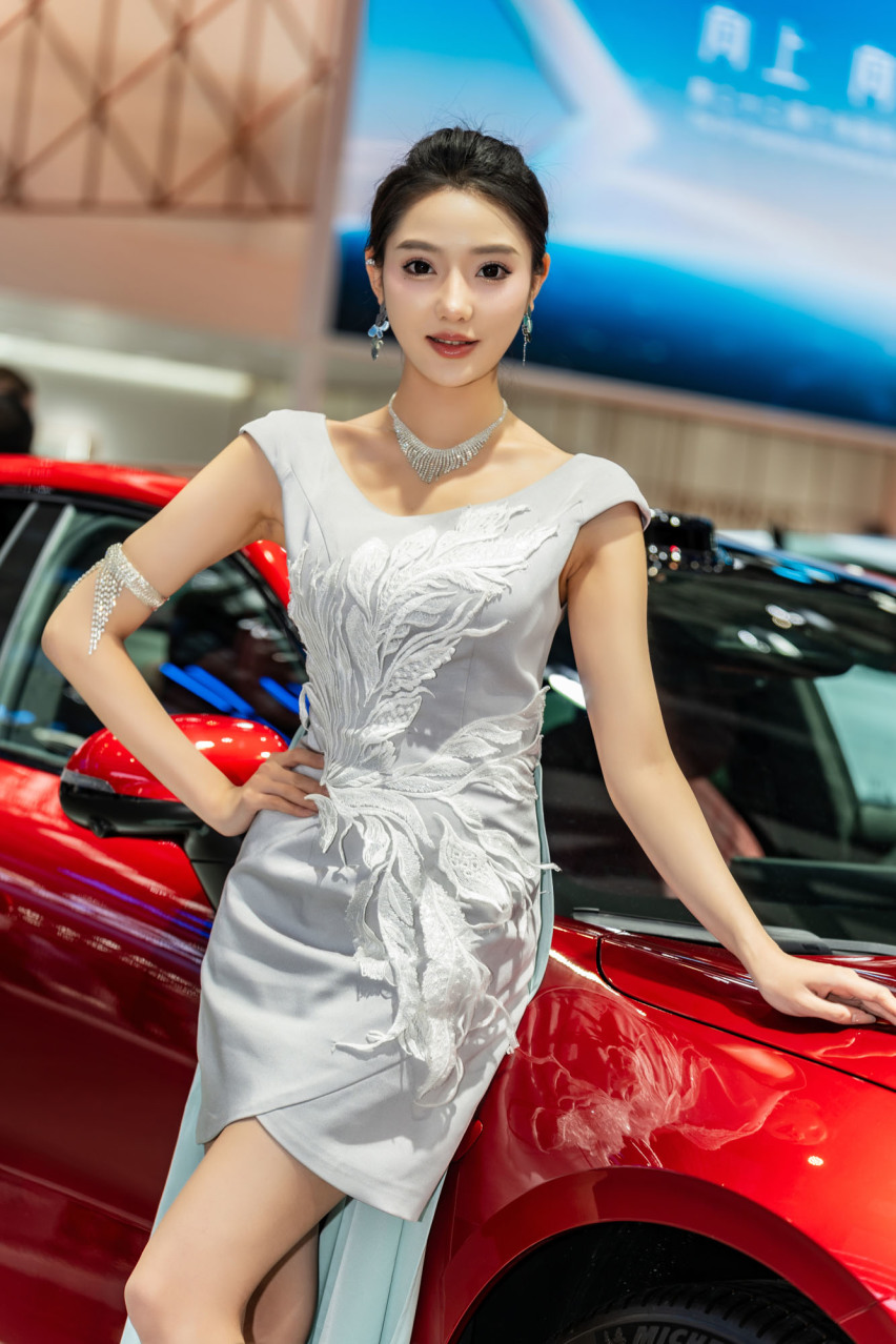 2024广州车展小姐姐大合集！是真男人就坚持到最后一张！